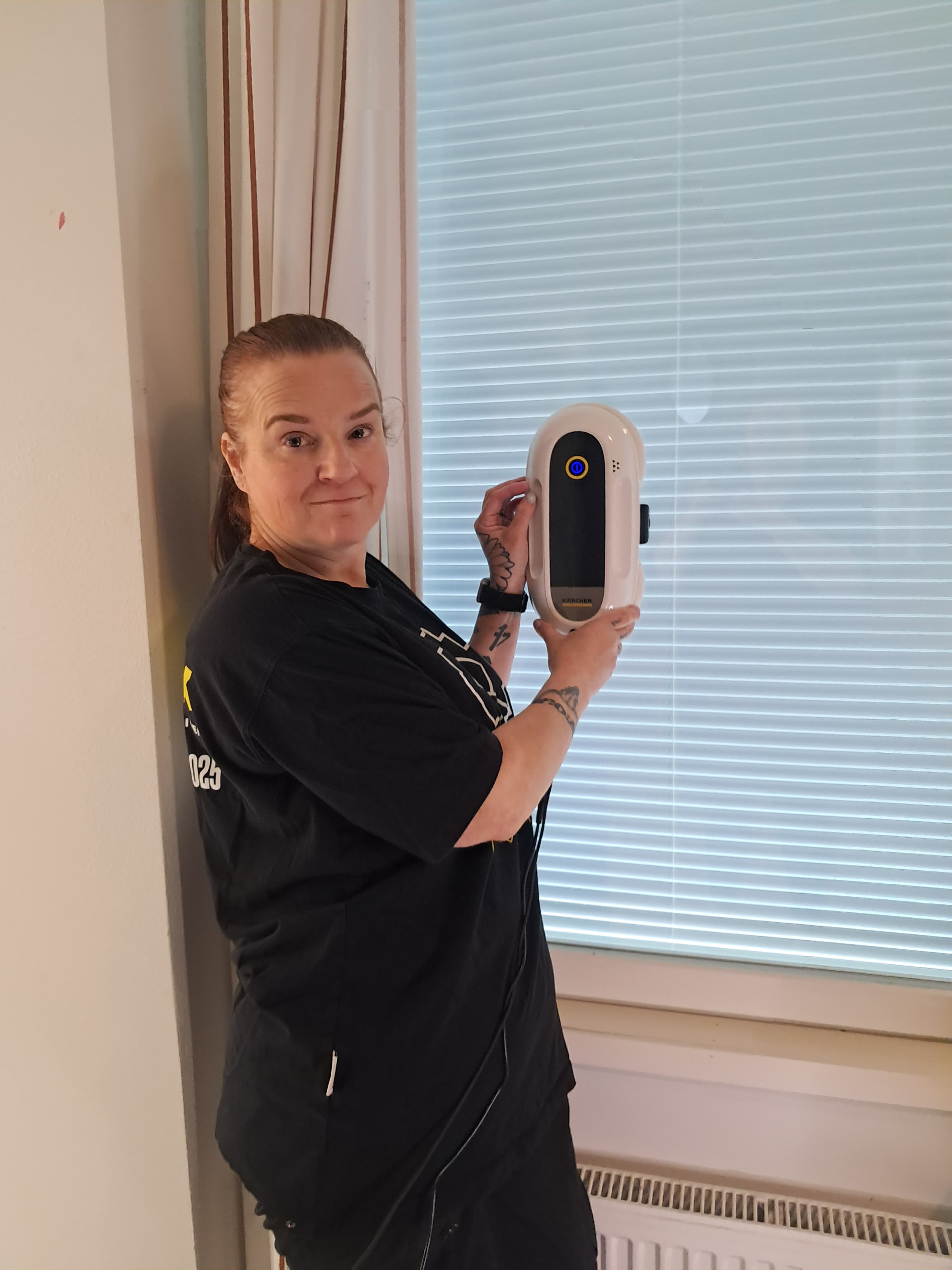 Mattojen, huonekalujen ja ikkunoiden pesu